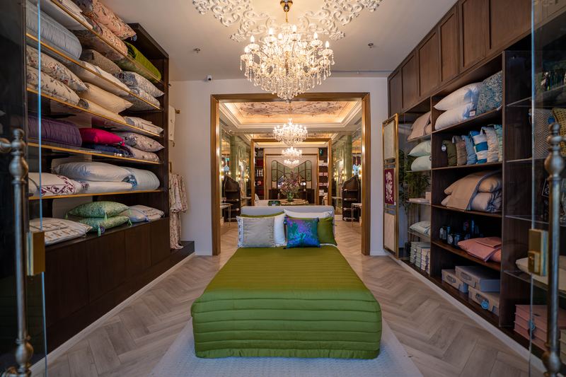 Bedding in a furniture showroom