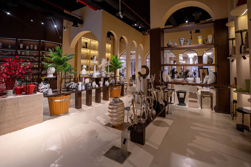 Home décor in a furniture showroom